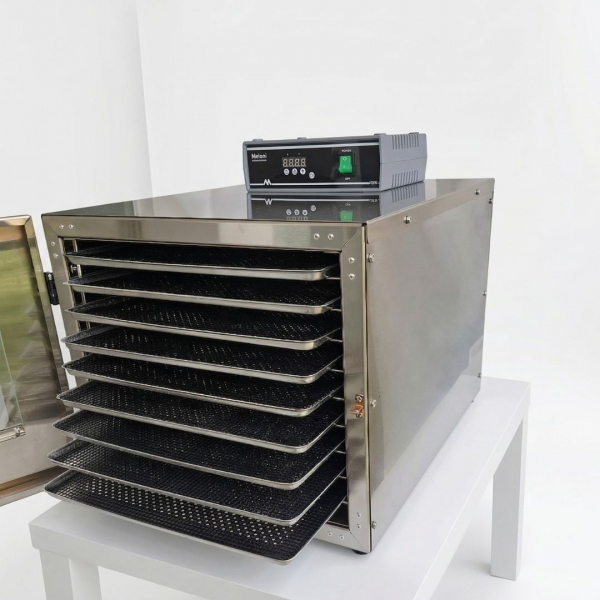 A Meloni oferece o Desidratador de Alimentos Meloni MD1, equipamento compacto e eficiente para desidratação de alimentos, proporcionando secagem uniforme, conservação e excelente desempenho produtivo.